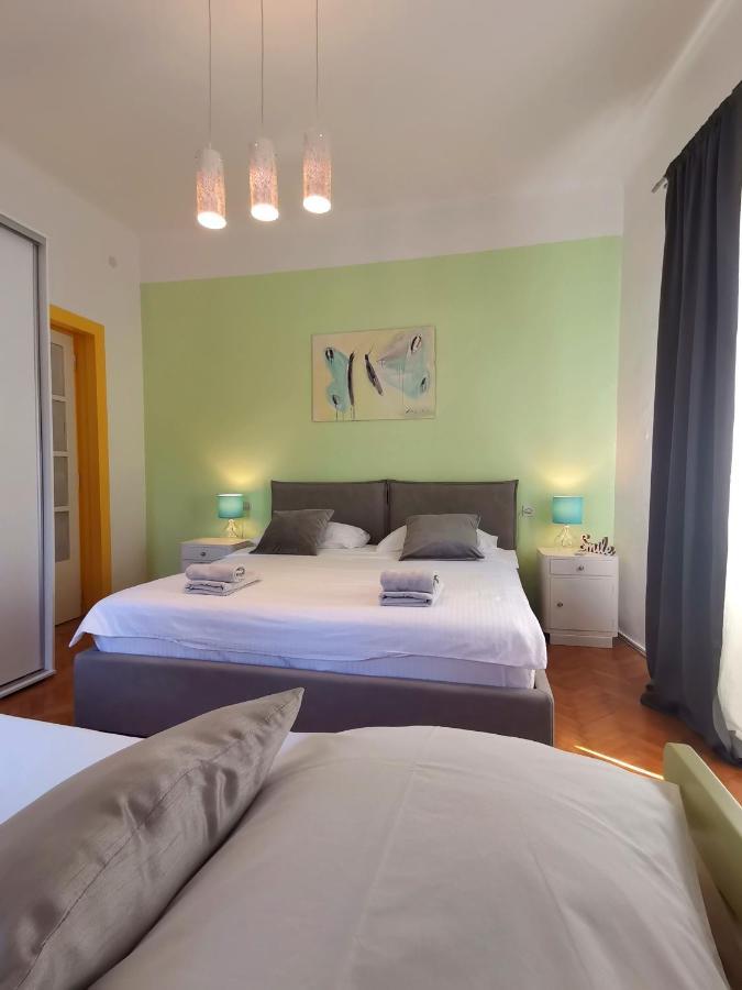 Apartment Branko With Terrace, Old Town Labin لابين المظهر الخارجي الصورة