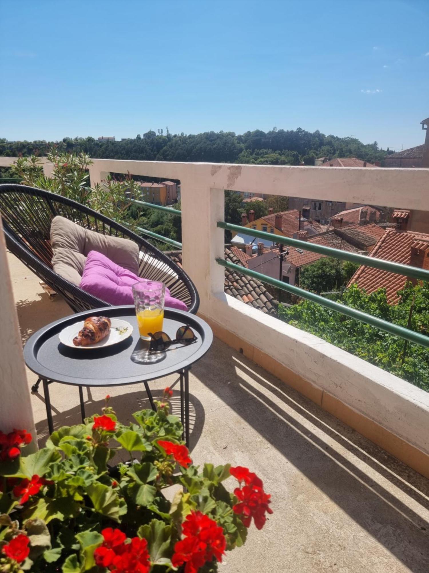Apartment Branko With Terrace, Old Town Labin لابين المظهر الخارجي الصورة